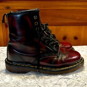 VINTAGE ORIGINAL DR MARTENS BOOTS